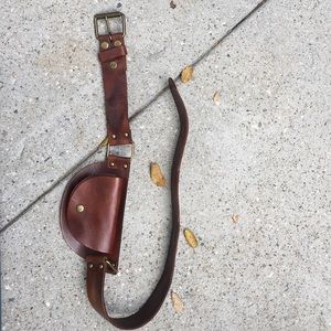 Leather belt bag